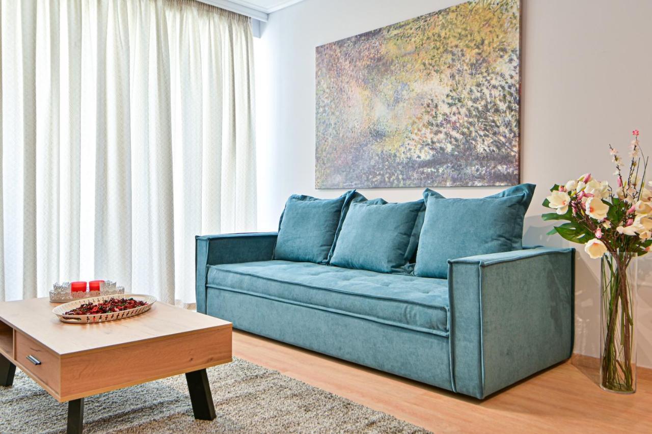 Modern Flat In The Heart Of Port Of Piraeus Apartment Exterior photo